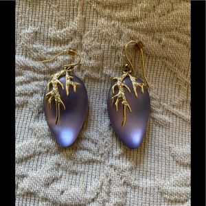 NWOT Alexis Bittar vine earrings purple